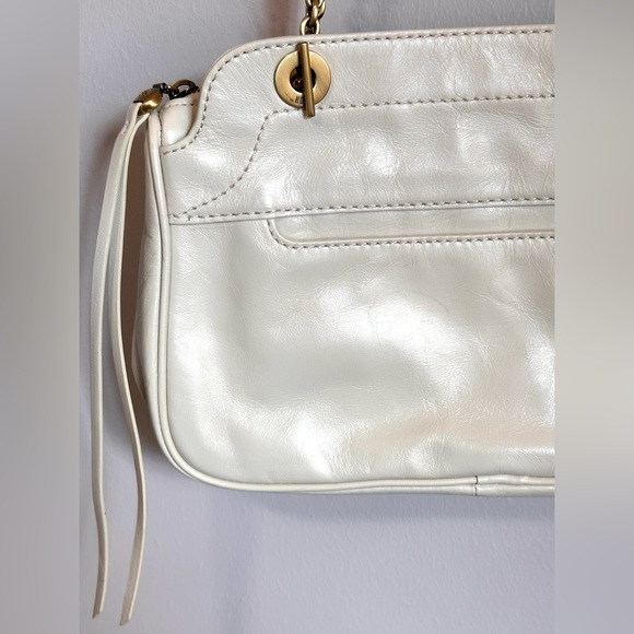 HOBO Refine Double Strap Shoulder Bag - Latte Cream with Gold Hardware - Picture 16 of 17
